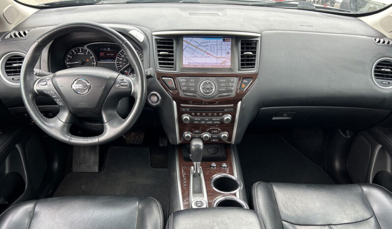 2016 Nissan Pathfinder full