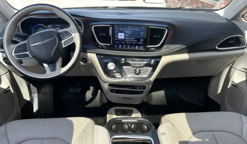 2018 Chrysler Pacifica full