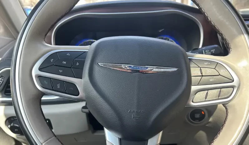 2018 Chrysler Pacifica full