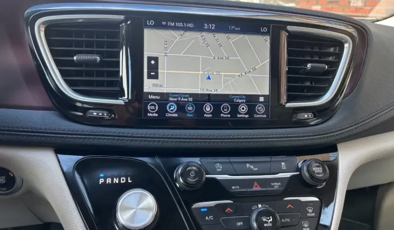 2018 Chrysler Pacifica full