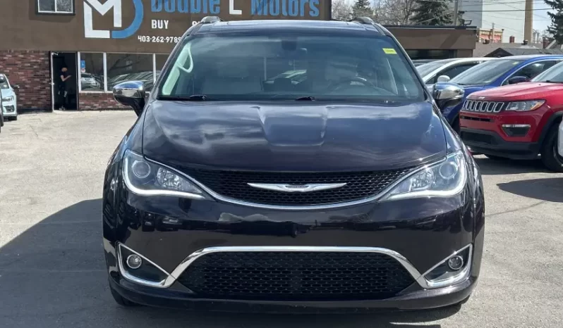 2018 Chrysler Pacifica full