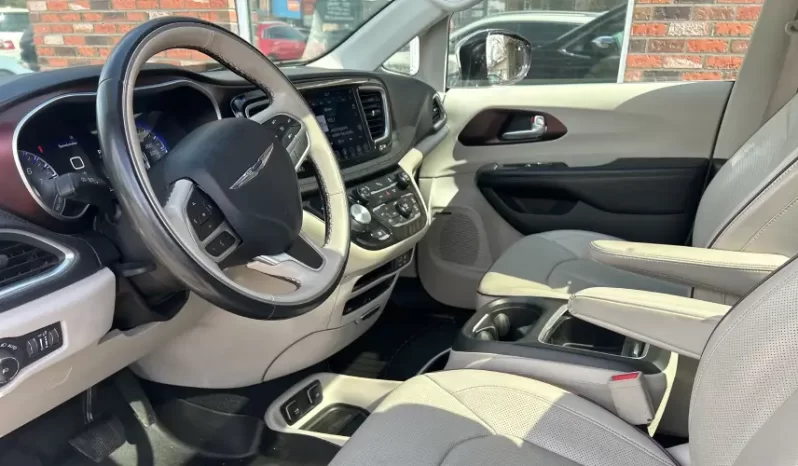 2018 Chrysler Pacifica full