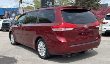 2014 Toyota Sienna full