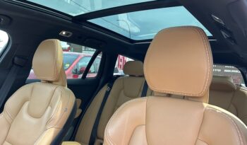 2019 Volvo V60 Cross Country full