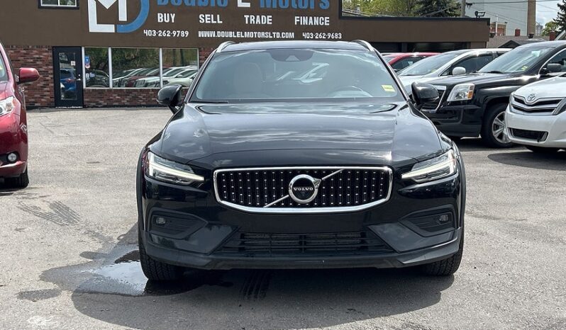 2019 Volvo V60 Cross Country full