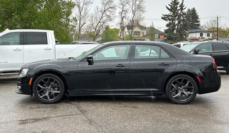 2022 Chrysler 300 full