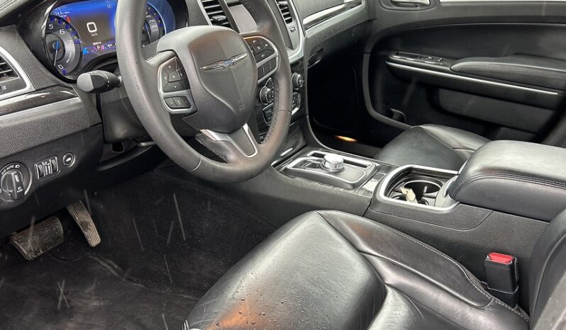 2022 Chrysler 300 full