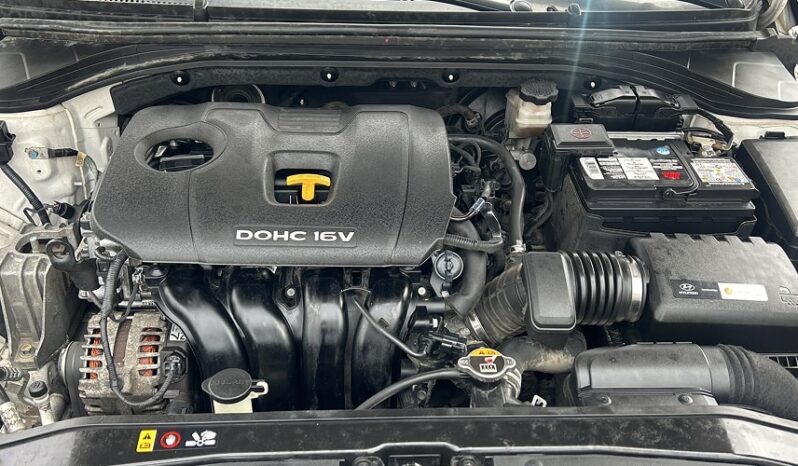 2018 Hyundai Elantra full