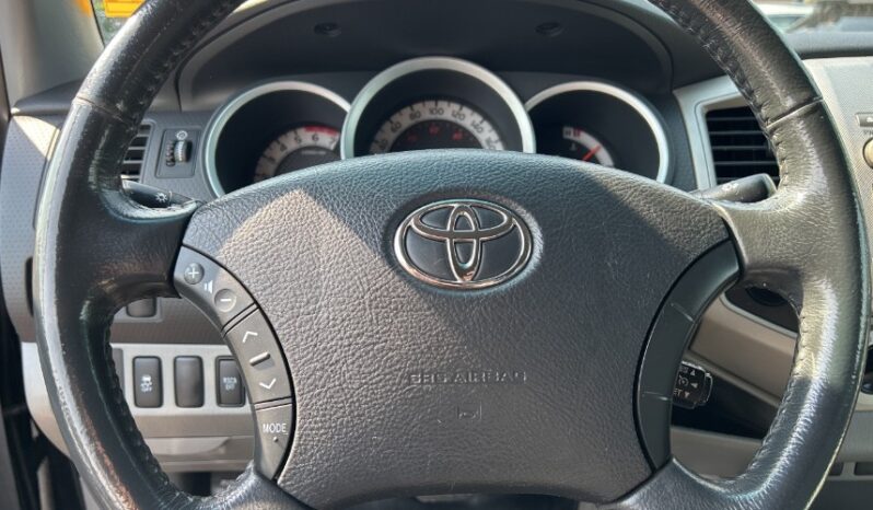 2011 Toyota Tacoma full