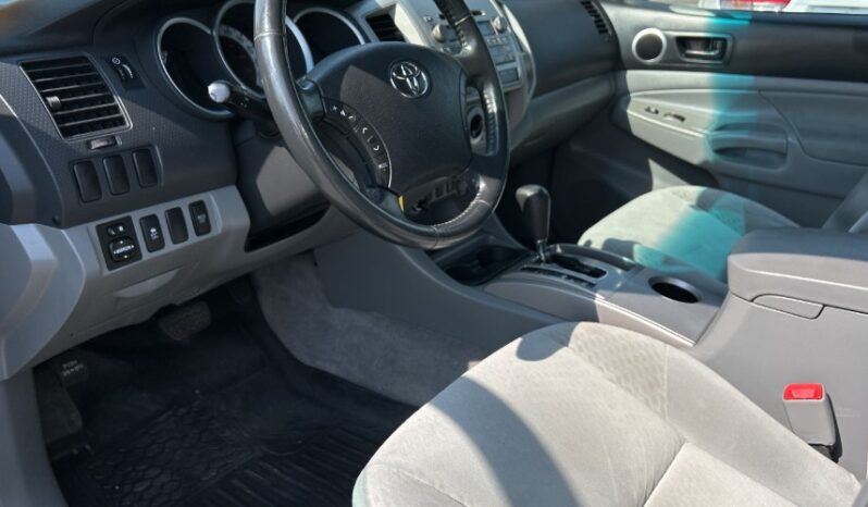 2011 Toyota Tacoma full