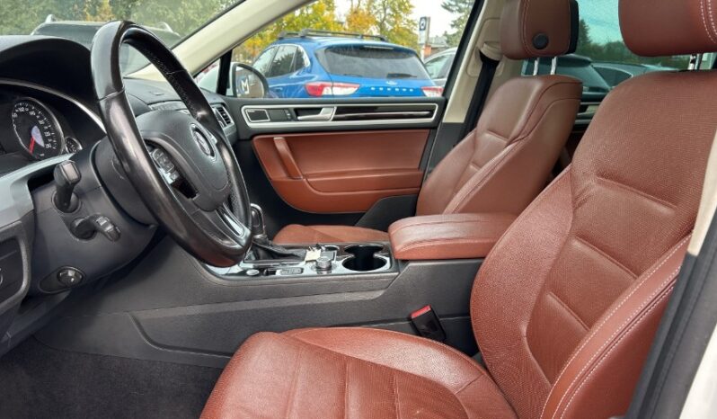 2017 Volkswagen Touareg full