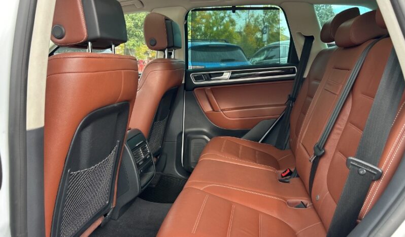 2017 Volkswagen Touareg full