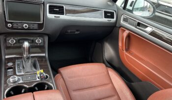 2017 Volkswagen Touareg full