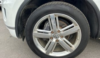 2017 Volkswagen Touareg full