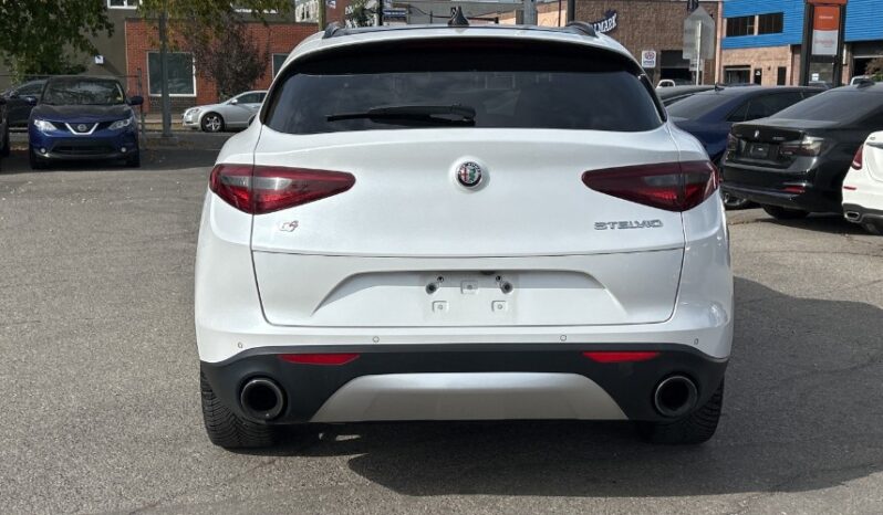 2018 Alfa Romeo Stelvio full