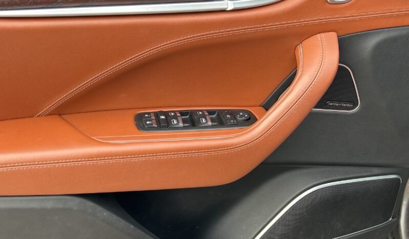 2018 Maserati Levante full