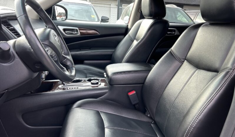 2016 Nissan Pathfinder full