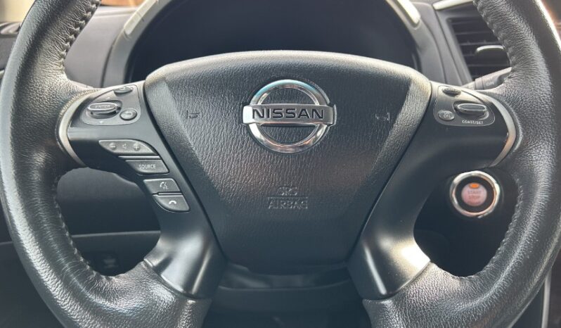 2016 Nissan Pathfinder full