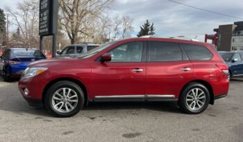 2016 Nissan Pathfinder full