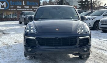 2016 Porsche Cayenne full