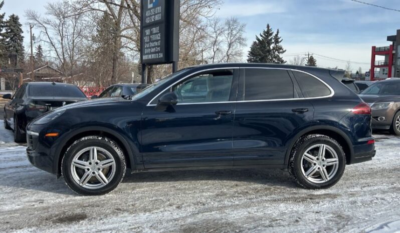 2016 Porsche Cayenne full