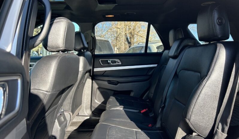 2016 Ford Explorer full
