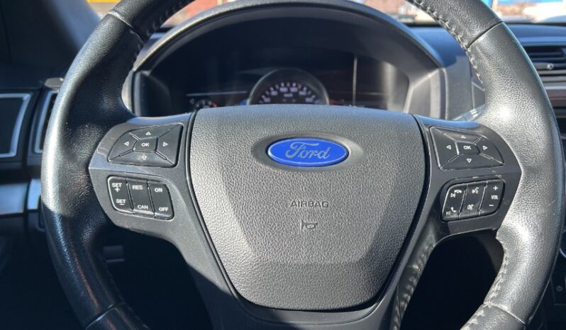 2016 Ford Explorer full