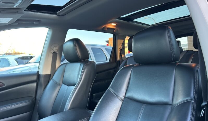 2016 Nissan Pathfinder full