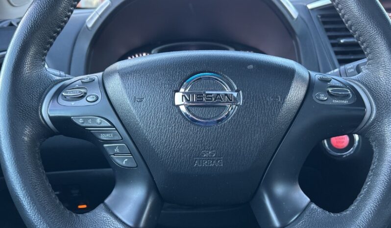 2016 Nissan Pathfinder full