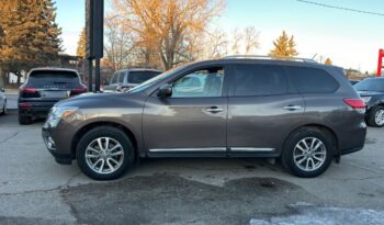 2016 Nissan Pathfinder full