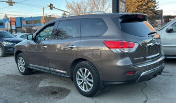 2016 Nissan Pathfinder full