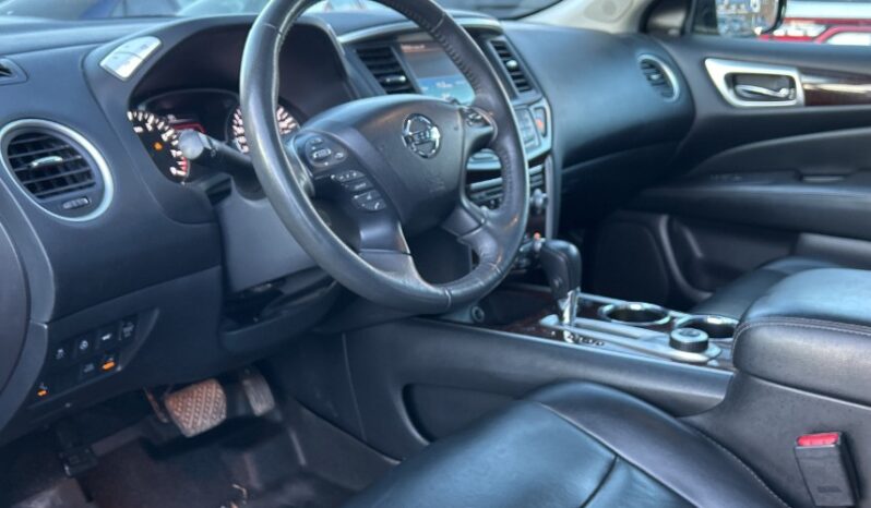 2016 Nissan Pathfinder full