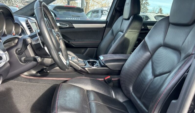 2016 Porsche Cayenne full