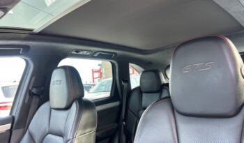 2016 Porsche Cayenne full