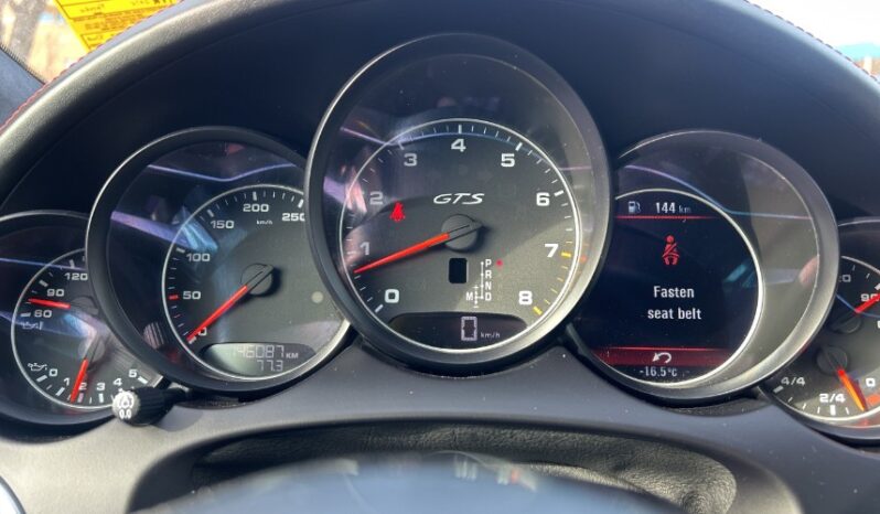 2016 Porsche Cayenne full