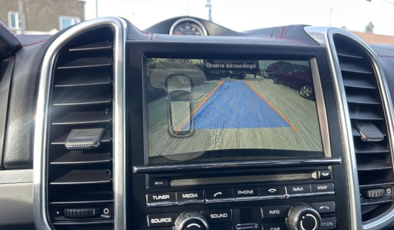 2016 Porsche Cayenne full