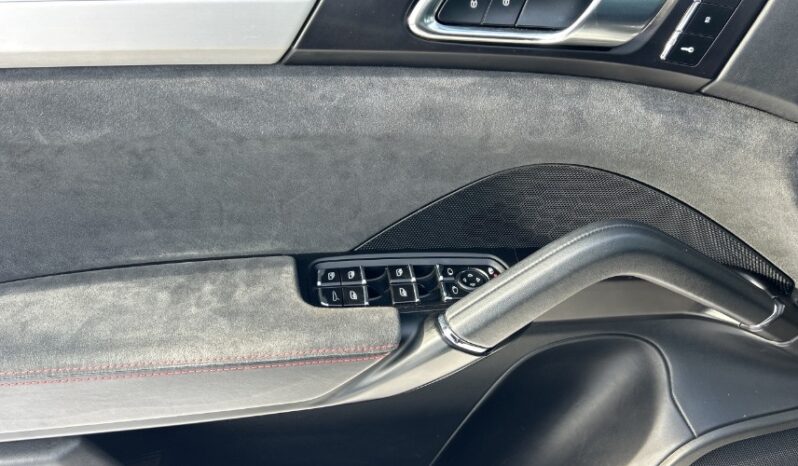 2016 Porsche Cayenne full