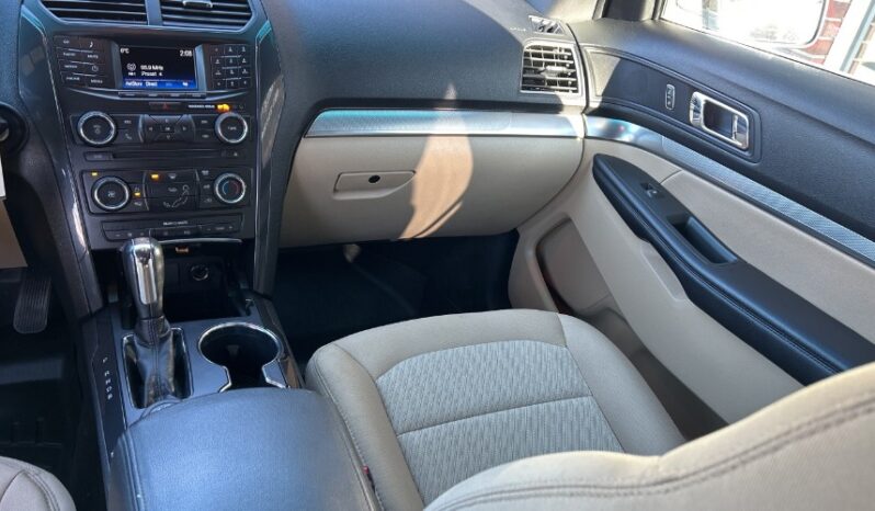2017 Ford Explorer full