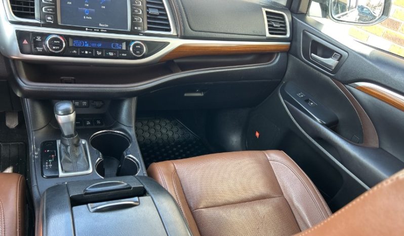 2017 Toyota Highlander full