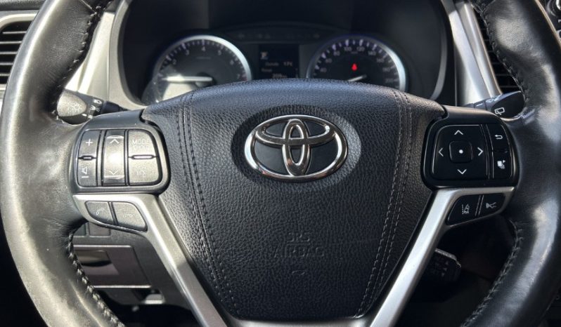 2017 Toyota Highlander full