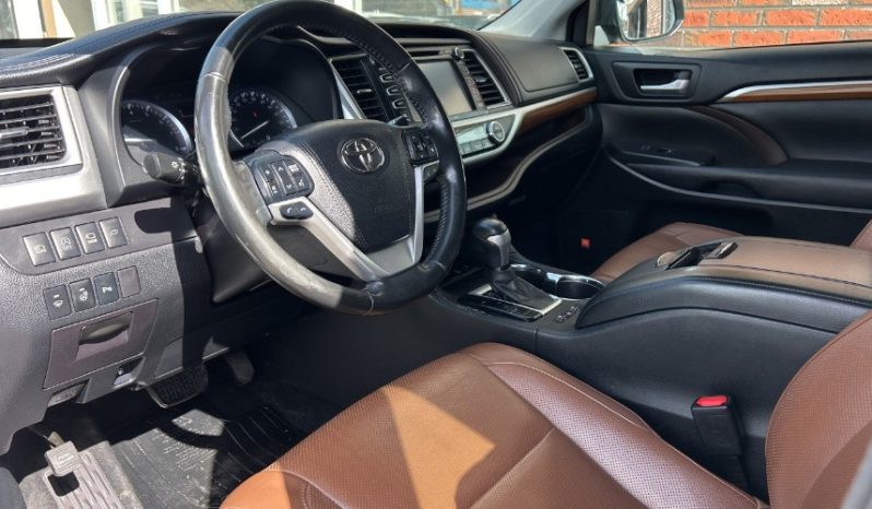 2017 Toyota Highlander full