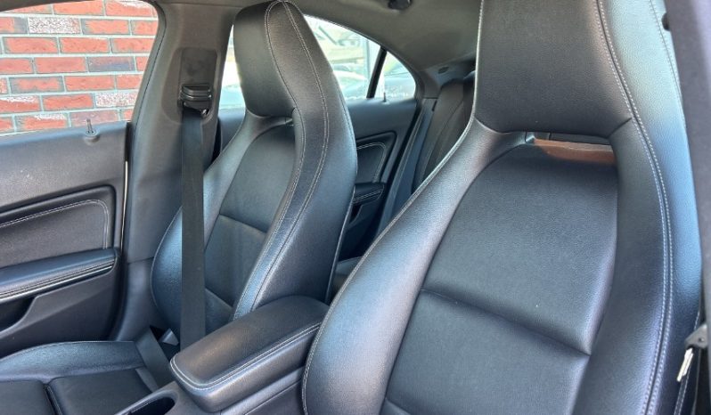 2016 Mercedes-Benz CLA full