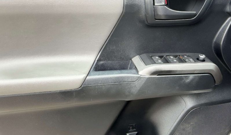 2016 Toyota Tacoma full